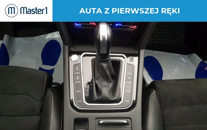 Volkswagen Passat cena 99850 przebieg: 145777, rok produkcji 2020 z Sieradz małe 191